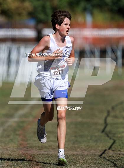 Thumbnail 2 in UIL 1A Boys Cross Country State Final photogallery.