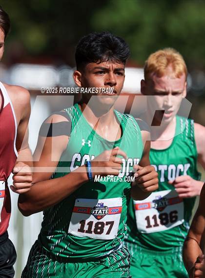 Thumbnail 1 in UIL 1A Boys Cross Country State Final photogallery.