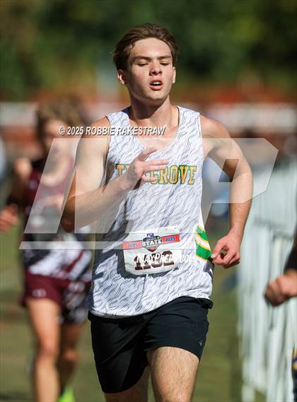 Thumbnail 2 in UIL 1A Boys Cross Country State Final photogallery.