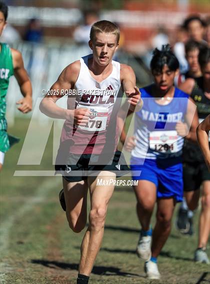 Thumbnail 1 in UIL 1A Boys Cross Country State Final photogallery.