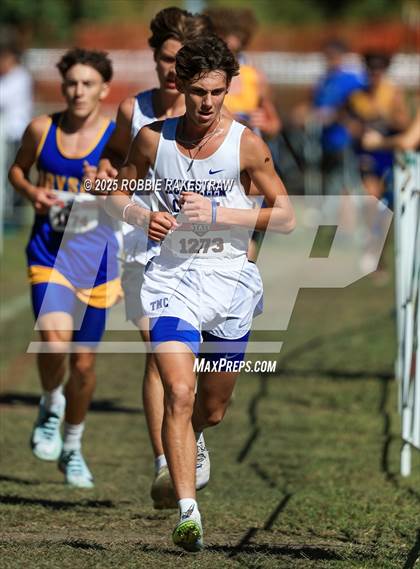 Thumbnail 1 in UIL 1A Boys Cross Country State Final photogallery.