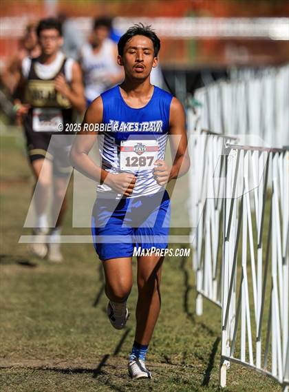 Thumbnail 2 in UIL 1A Boys Cross Country State Final photogallery.