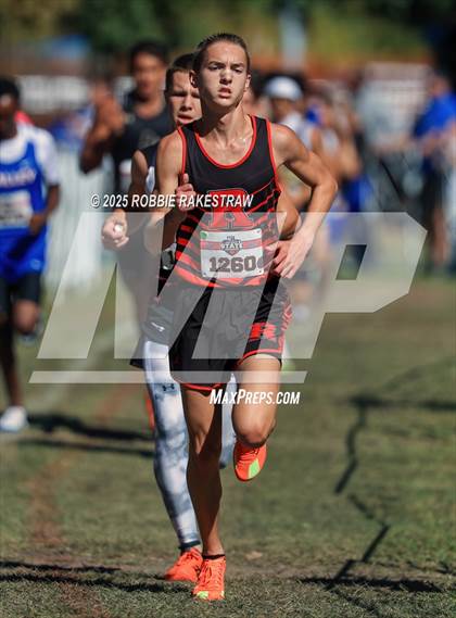 Thumbnail 2 in UIL 1A Boys Cross Country State Final photogallery.