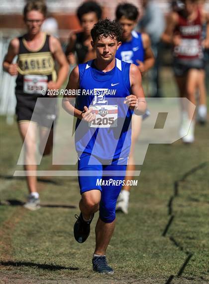 Thumbnail 1 in UIL 1A Boys Cross Country State Final photogallery.