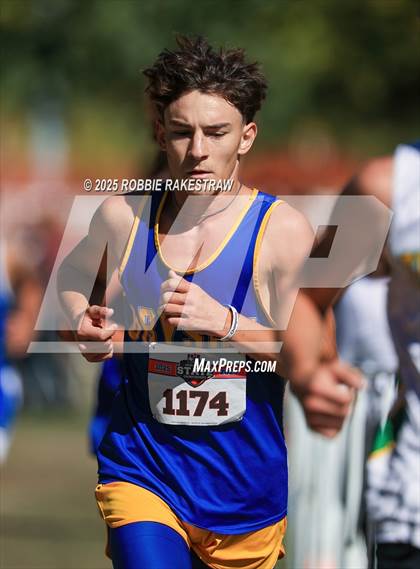 Thumbnail 1 in UIL 1A Boys Cross Country State Final photogallery.