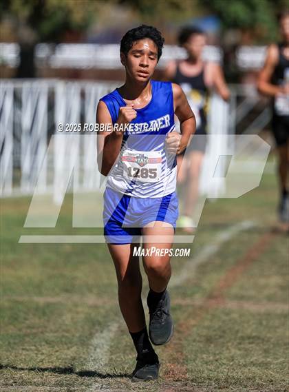 Thumbnail 2 in UIL 1A Boys Cross Country State Final photogallery.