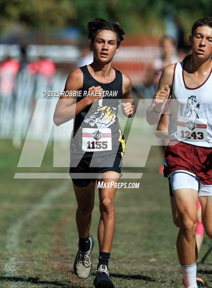 Thumbnail 3 in UIL 1A Boys Cross Country State Final photogallery.