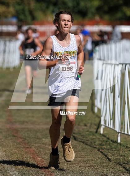 Thumbnail 3 in UIL 1A Boys Cross Country State Final photogallery.