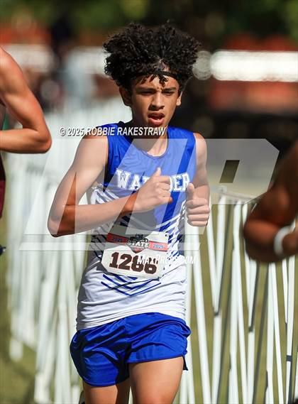 Thumbnail 3 in UIL 1A Boys Cross Country State Final photogallery.