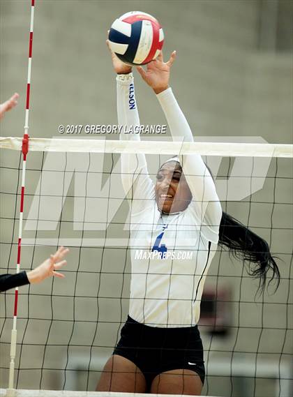 Thumbnail 1 in Carroll vs Byron Nelson photogallery.