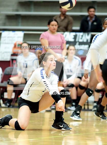 Thumbnail 2 in Carroll vs Byron Nelson photogallery.