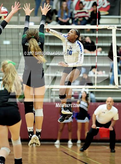 Thumbnail 3 in Carroll vs Byron Nelson photogallery.