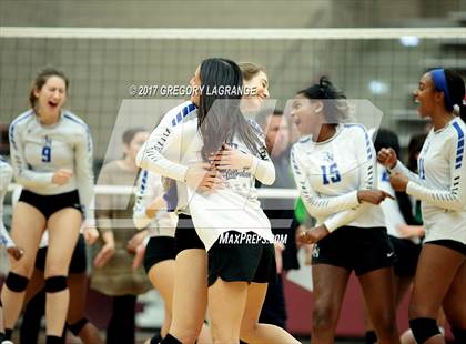 Thumbnail 2 in Carroll vs Byron Nelson photogallery.