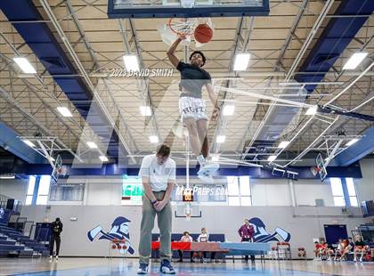 Thumbnail 3 in Metro Sports KC All-Star Game Dunk Contest photogallery.