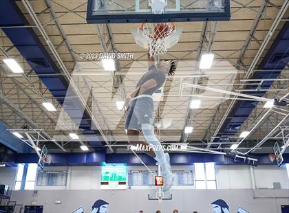 Thumbnail 3 in Metro Sports KC All-Star Game Dunk Contest photogallery.