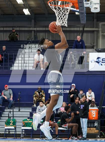 Thumbnail 1 in Metro Sports KC All-Star Game Dunk Contest photogallery.
