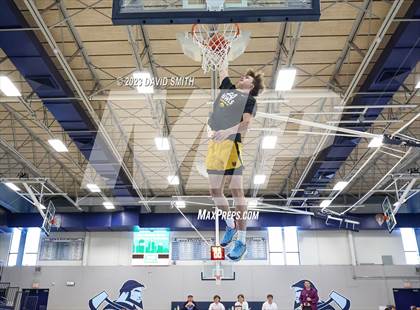 Thumbnail 1 in Metro Sports KC All-Star Game Dunk Contest photogallery.