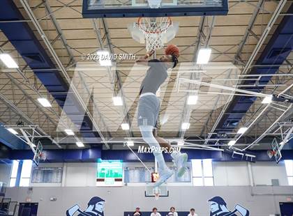 Thumbnail 3 in Metro Sports KC All-Star Game Dunk Contest photogallery.