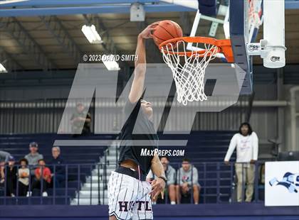 Thumbnail 3 in Metro Sports KC All-Star Game Dunk Contest photogallery.