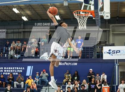 Thumbnail 2 in Metro Sports KC All-Star Game Dunk Contest photogallery.