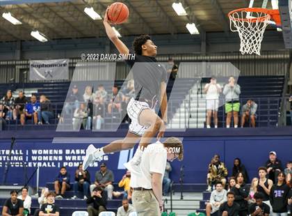 Thumbnail 2 in Metro Sports KC All-Star Game Dunk Contest photogallery.