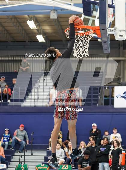 Thumbnail 3 in Metro Sports KC All-Star Game Dunk Contest photogallery.