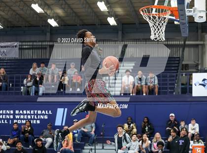 Thumbnail 1 in Metro Sports KC All-Star Game Dunk Contest photogallery.