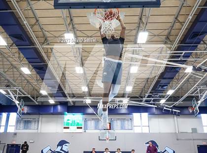 Thumbnail 1 in Metro Sports KC All-Star Game Dunk Contest photogallery.