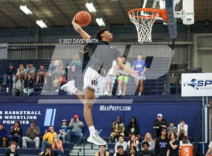 Thumbnail 1 in Metro Sports KC All-Star Game Dunk Contest photogallery.