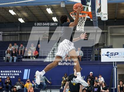 Thumbnail 3 in Metro Sports KC All-Star Game Dunk Contest photogallery.