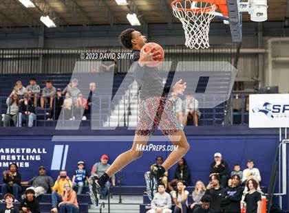 Thumbnail 1 in Metro Sports KC All-Star Game Dunk Contest photogallery.
