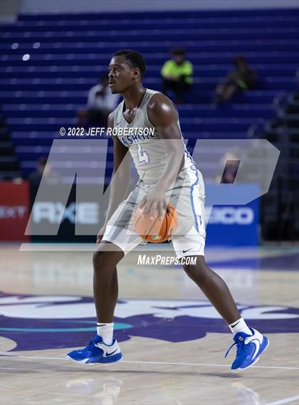 Thumbnail 2 in Vashon vs Newton (City of Palms Classic) photogallery.