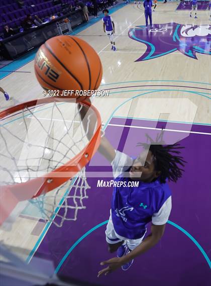 Thumbnail 3 in Vashon vs Newton (City of Palms Classic) photogallery.