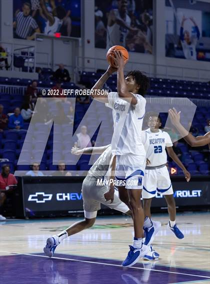 Thumbnail 1 in Vashon vs Newton (City of Palms Classic) photogallery.