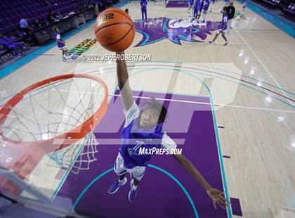 Thumbnail 1 in Vashon vs Newton (City of Palms Classic) photogallery.