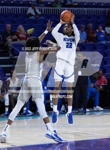 Thumbnail 2 in Vashon vs Newton (City of Palms Classic) photogallery.