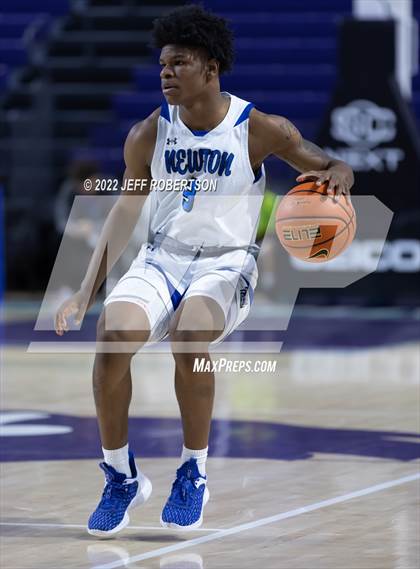 Thumbnail 1 in Vashon vs Newton (City of Palms Classic) photogallery.