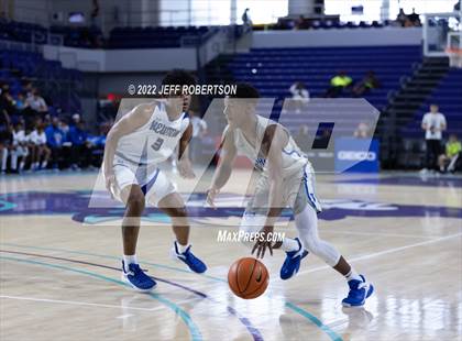 Thumbnail 3 in Vashon vs Newton (City of Palms Classic) photogallery.