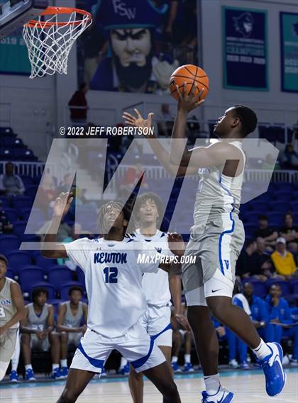 Thumbnail 2 in Vashon vs Newton (City of Palms Classic) photogallery.