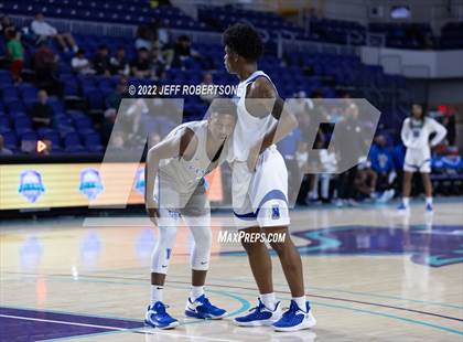 Thumbnail 1 in Vashon vs Newton (City of Palms Classic) photogallery.