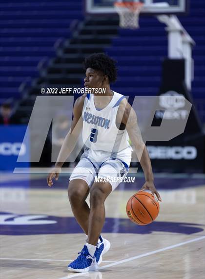 Thumbnail 3 in Vashon vs Newton (City of Palms Classic) photogallery.