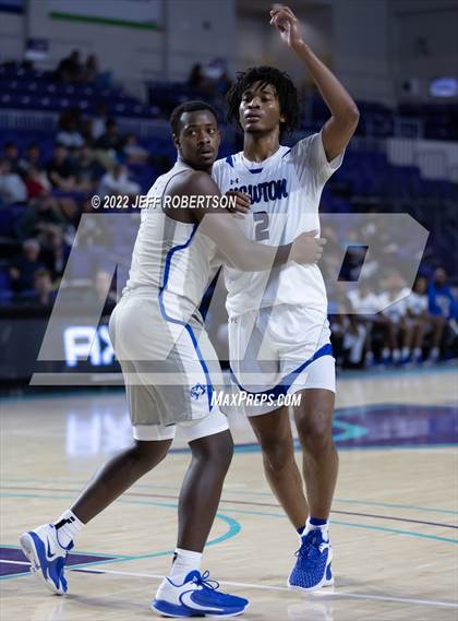 Thumbnail 1 in Vashon vs Newton (City of Palms Classic) photogallery.