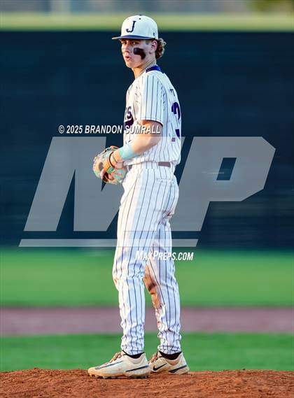 Thumbnail 2 in Chilton County vs Jemison (Chilton County Tournament Semifinal) photogallery.