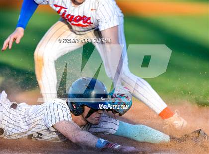 Thumbnail 1 in Chilton County vs Jemison (Chilton County Tournament Semifinal) photogallery.