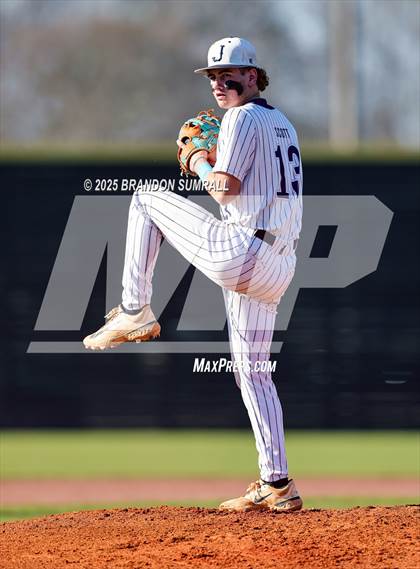 Thumbnail 2 in Chilton County vs Jemison (Chilton County Tournament Semifinal) photogallery.