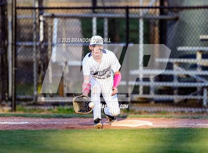 Thumbnail 2 in Chilton County vs Jemison (Chilton County Tournament Semifinal) photogallery.