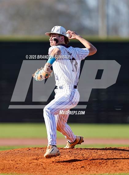 Thumbnail 3 in Chilton County vs Jemison (Chilton County Tournament Semifinal) photogallery.
