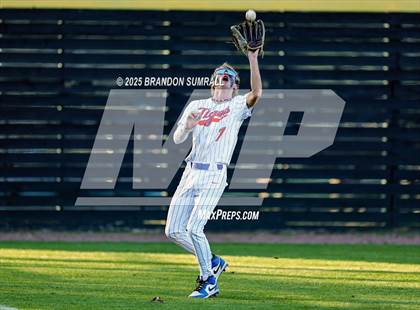 Thumbnail 3 in Chilton County vs Jemison (Chilton County Tournament Semifinal) photogallery.
