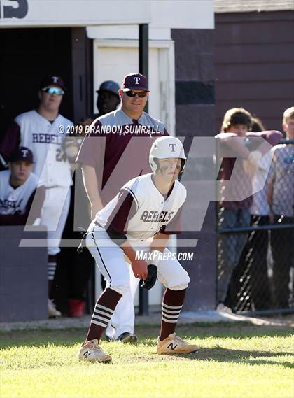 Thumbnail 2 in Selma @ Thorsby photogallery.