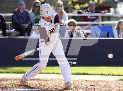Thumbnail 1 in Selma @ Thorsby photogallery.